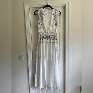 Zara White and Blue Embroidered Sleeveless Dress, size Small!